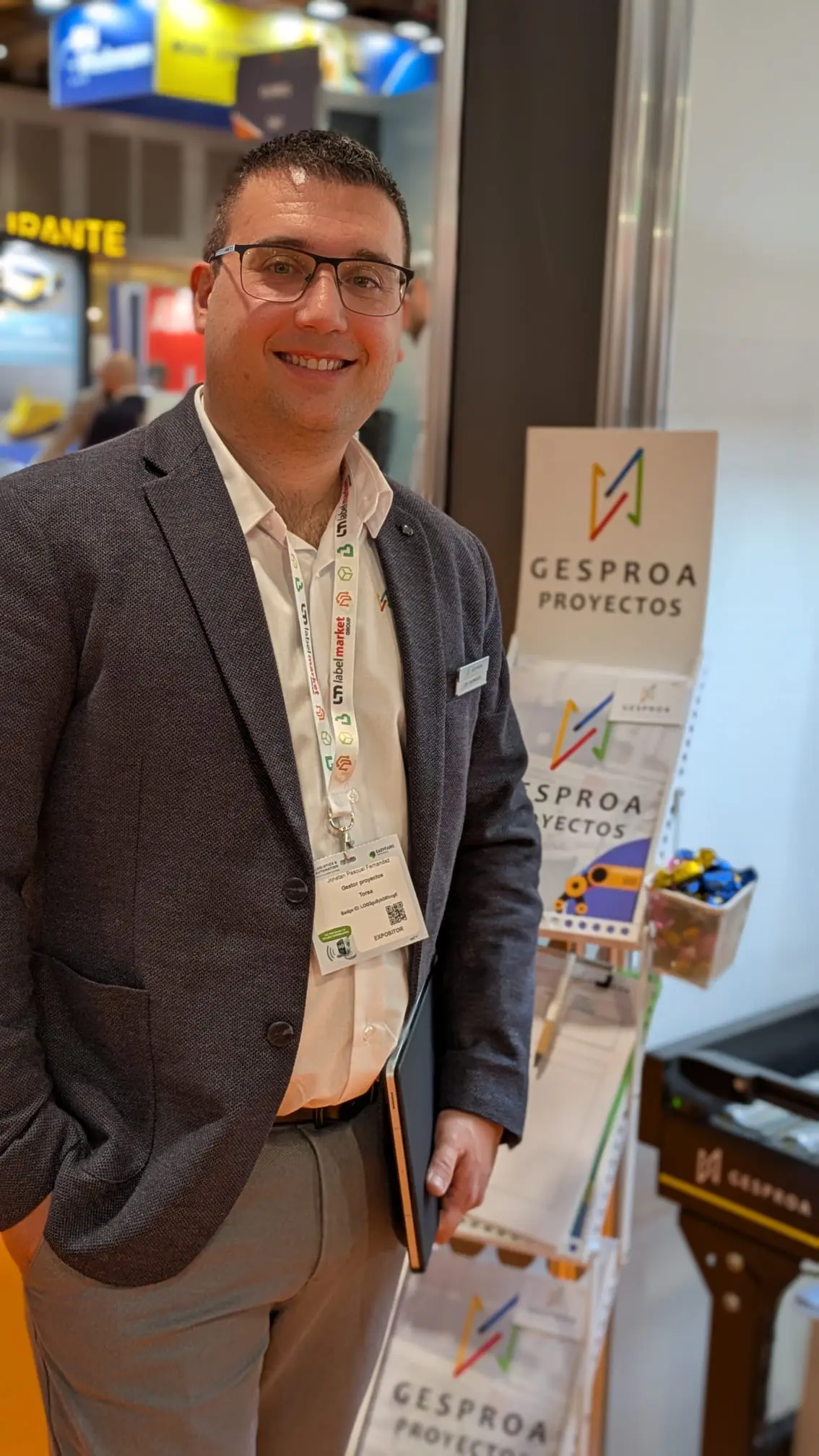 Jonatan Pascual Founder&CEO de Gesproa Proyectos Jonatan Pascual Founder&CEO de Gesproa Proyectos, el integrador de automatización industrial para el sector de la logística e intralogística